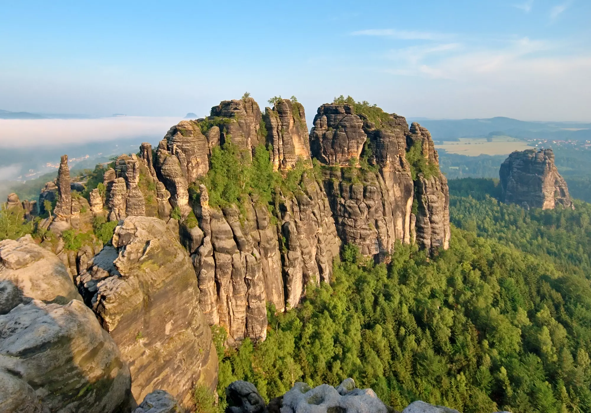 Malerweg_Sächische_Schweiz_Blick_auf_Elbsandsteingebirge