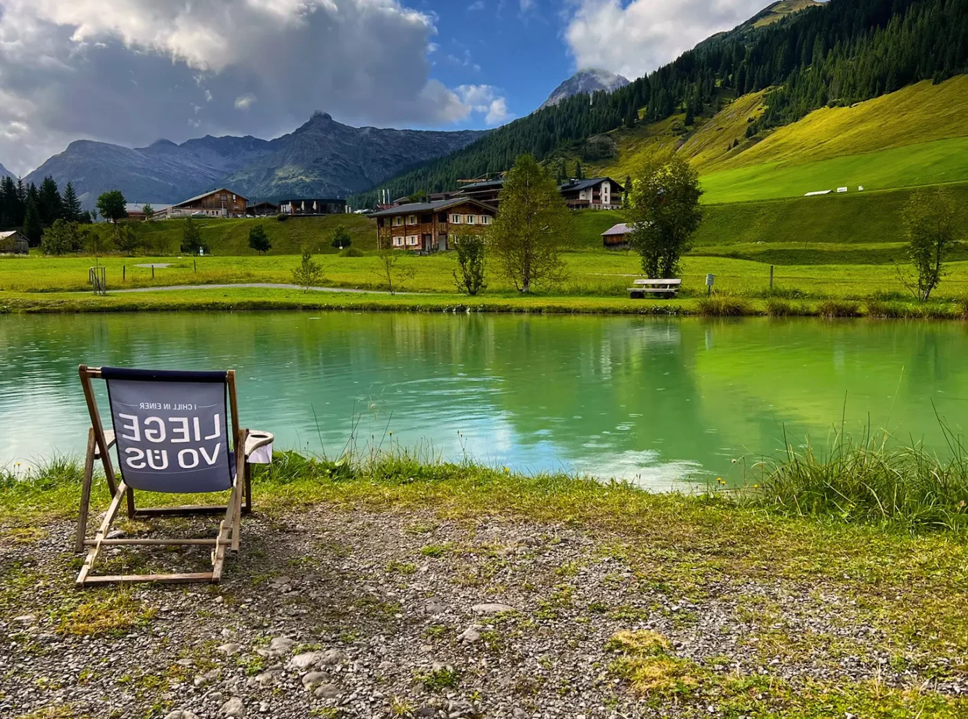 Fischteich_beim_Restaurant_Fischerwirt_in_Lech